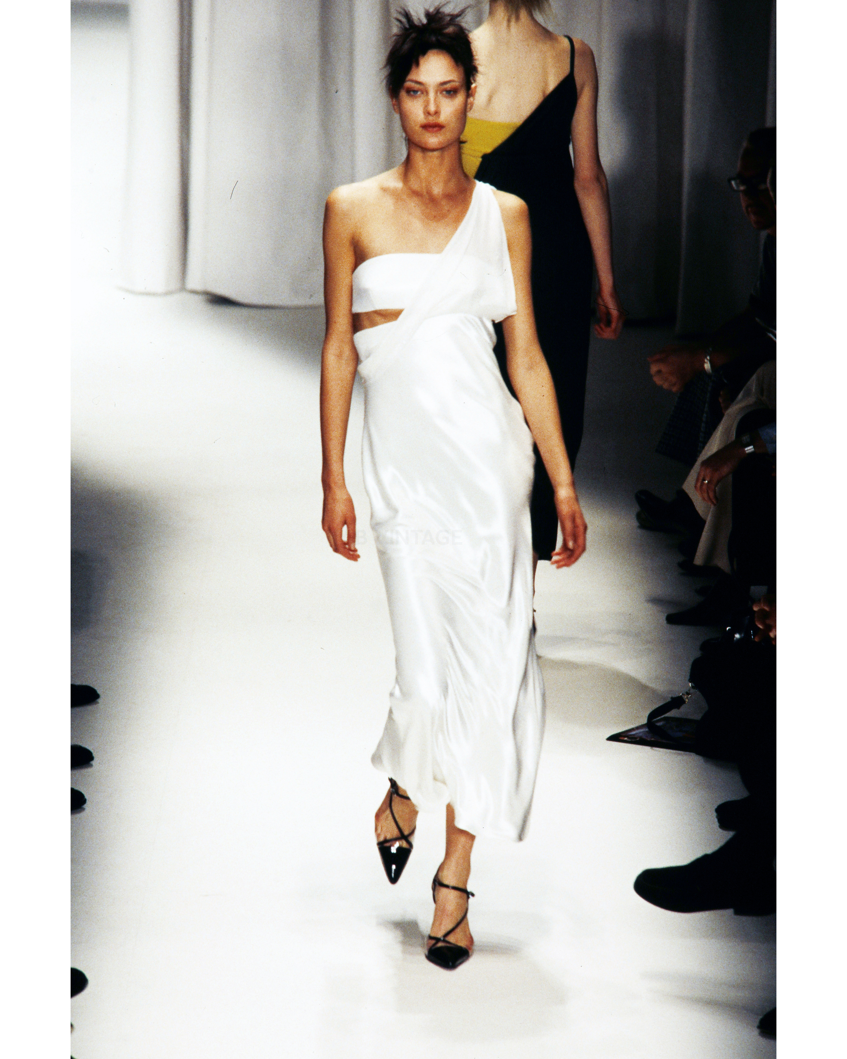 A/W 1997 Metallic Ivory Lurex and Pearl White Gown