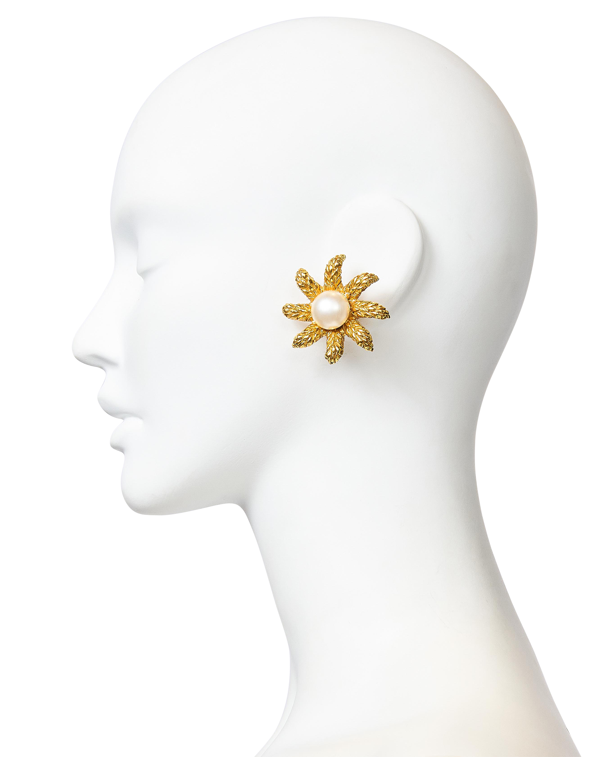 A/W 1992 Gold Faux Pearl Flower Earring