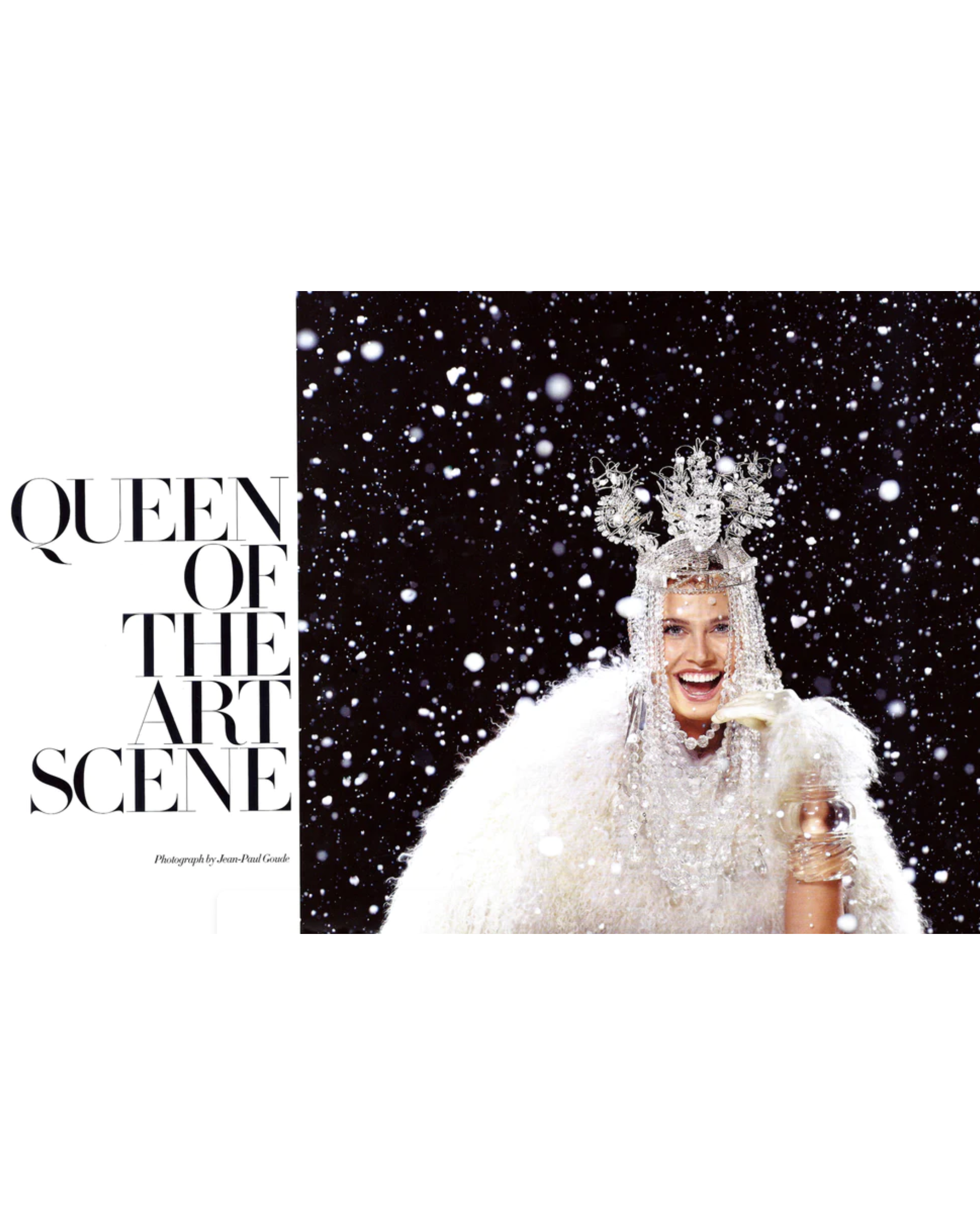 1978 Lucite Bangle Bracelet